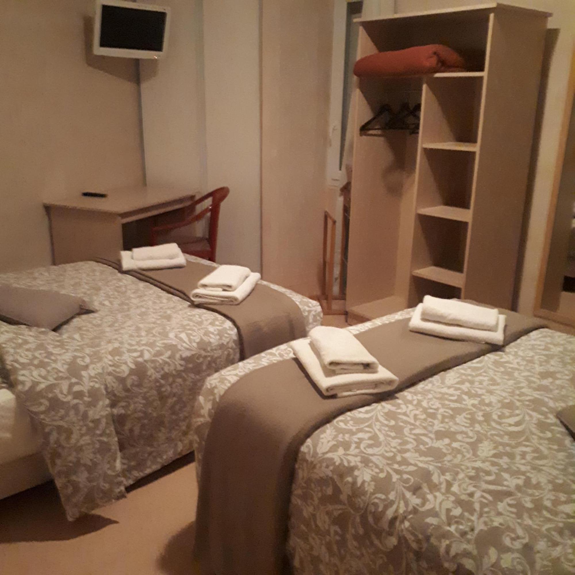 Hotel Restaurant Le Centre Comblanchien Екстериор снимка